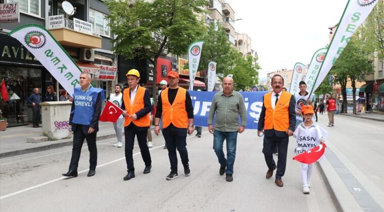 Antalya ve çevre illerde 1 Mayıs Emek ve Dayanışma Günü kutlandı