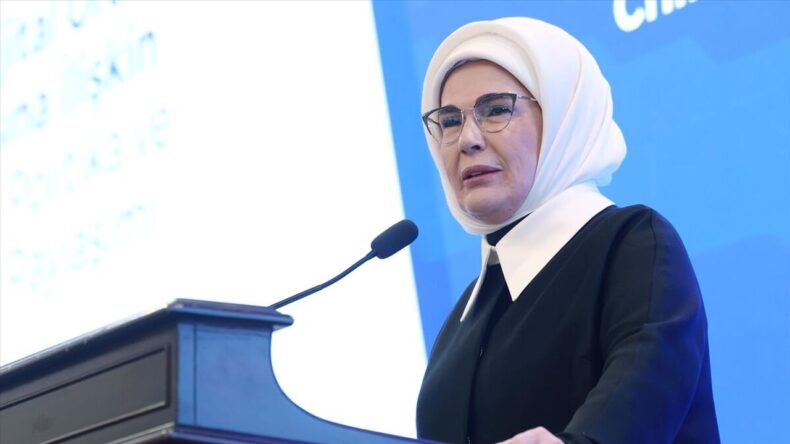 Emine Erdoğan’dan ‘Aile ve Nüfus 10 Yılı Vizyon Belgesi’ paylaşımı