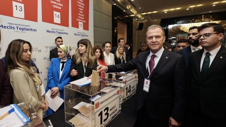 Mersin Büyükşehir Belediye Başkanı Vahap Seçer, TBB’nin Yeni Başkanı Oldu