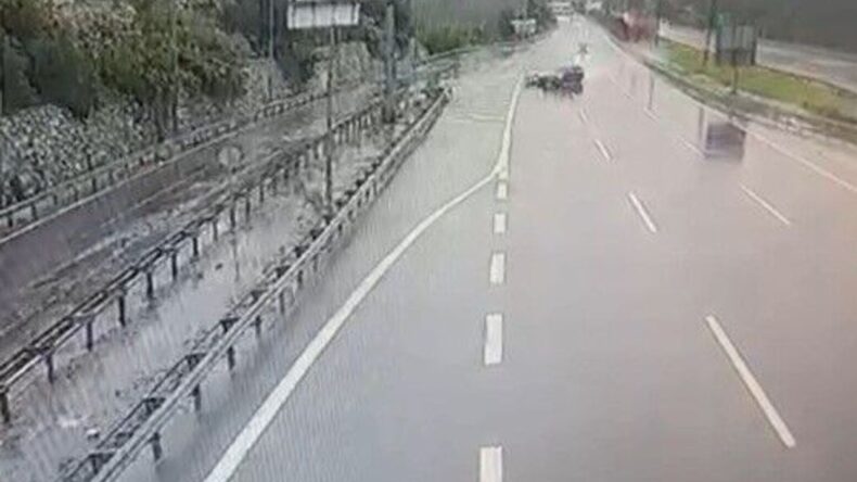 Mersin’in Tarsus ilçesinde otomobil kazası: 2 yaralı
