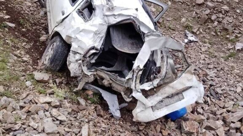 Adana’da Uçuruma Yuvarlanan Otomobilin Sürücüsü Yaralandı