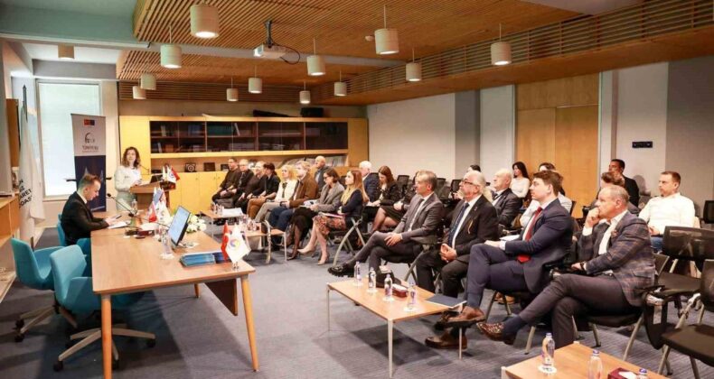 Mersin’in lojistik gücü Avrupa’ya tanıtılıyor
