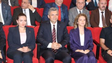Antalya’da deniz kirliliğine karşı ‘Mavi Akdeniz İnisiyatifi’ tanıtıldı