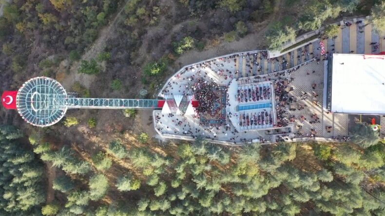 Isparta’da Cam Teras 1 Milyon Ziyaretçiyi Aştı