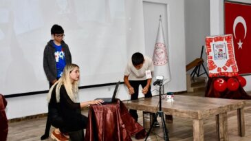 Silifke ilçesinde ‘Otto Robot Dans Şenliği’ düzenlendi