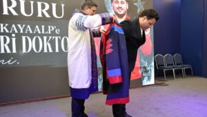 Türk Güreşçi Rıza Kayaalp’e Fahri Doktora Verildi
