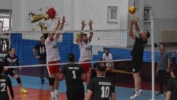 Antalya’da Sağlık İçin Voleybol Turnuvası Başladı