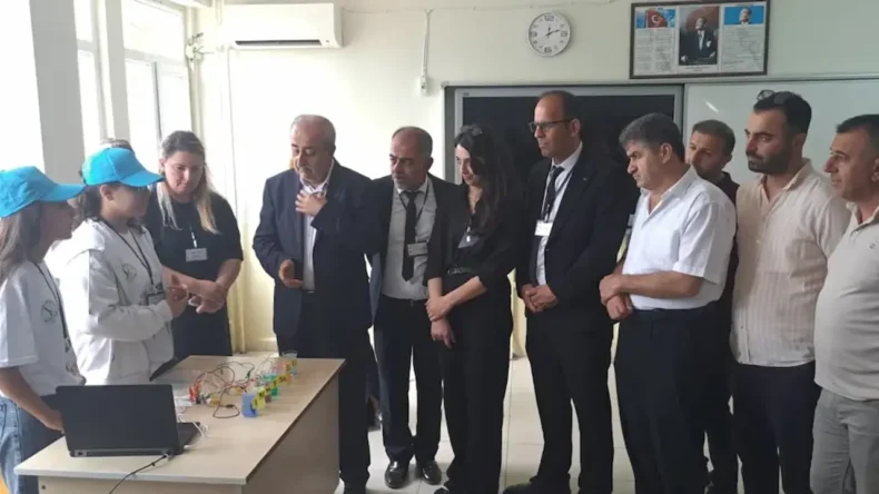 Yeniçağ Ortaokulu’nda TÜBİTAK Bilim Fuarı Düzenleniyor
