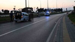 İskenderun’da kontrolden çıkan motosiklet devrildi: 2 ölü