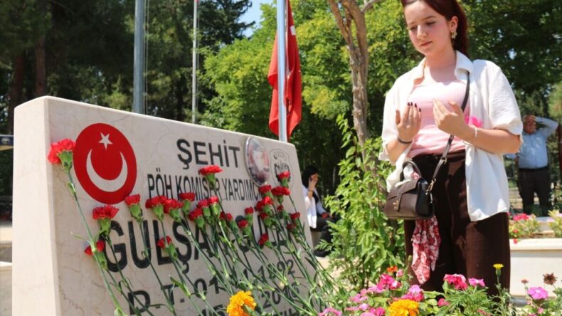 Bursa’dan Hatay’a 15 Temmuz Şehidi Gülşah Güler’in Kabrini Ziyarete Geldi