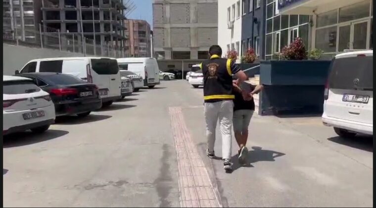 Hatay’da Uyuşturucu Suçlarından Aranan 4 Kişi Yakalandı