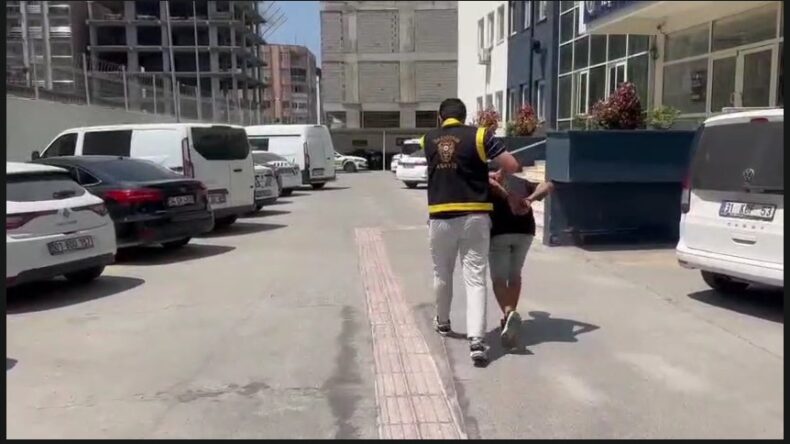 Hatay’da Uyuşturucu Suçlarından Aranan 4 Kişi Yakalandı