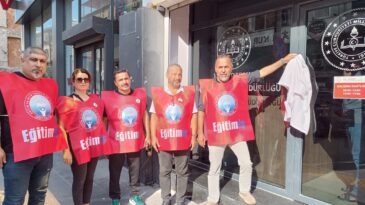 İskenderun’da Eğitim-İş’ten Okullarda Şiddete Karşı Beyaz Önlük Tepkisi