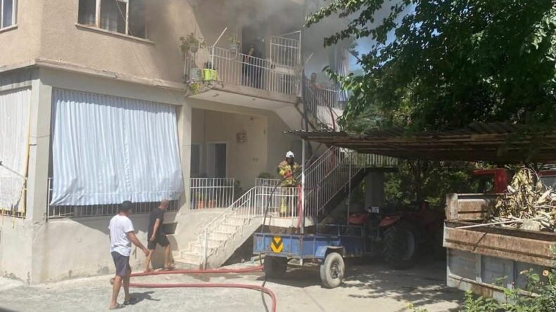 Hatay’da Farklı İlçelerde Üç Ayrı Yangın Olayı Yaşandı