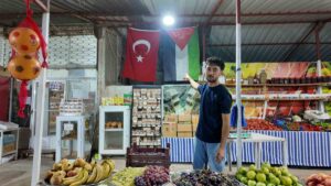 Hassa’da Genç Esnaf 3 Yıldır İsrail Menşeli Ürünleri Satmıyor