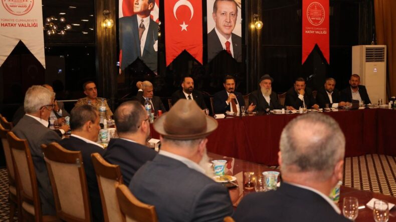 Hatay’ın Yeniden İnşa Süreci Kanaat Önderleriyle Değerlendirildi