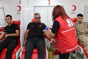 Hatay İl Jandarma Komutanlığı Personelinden Kızılay’a Kan Bağışı